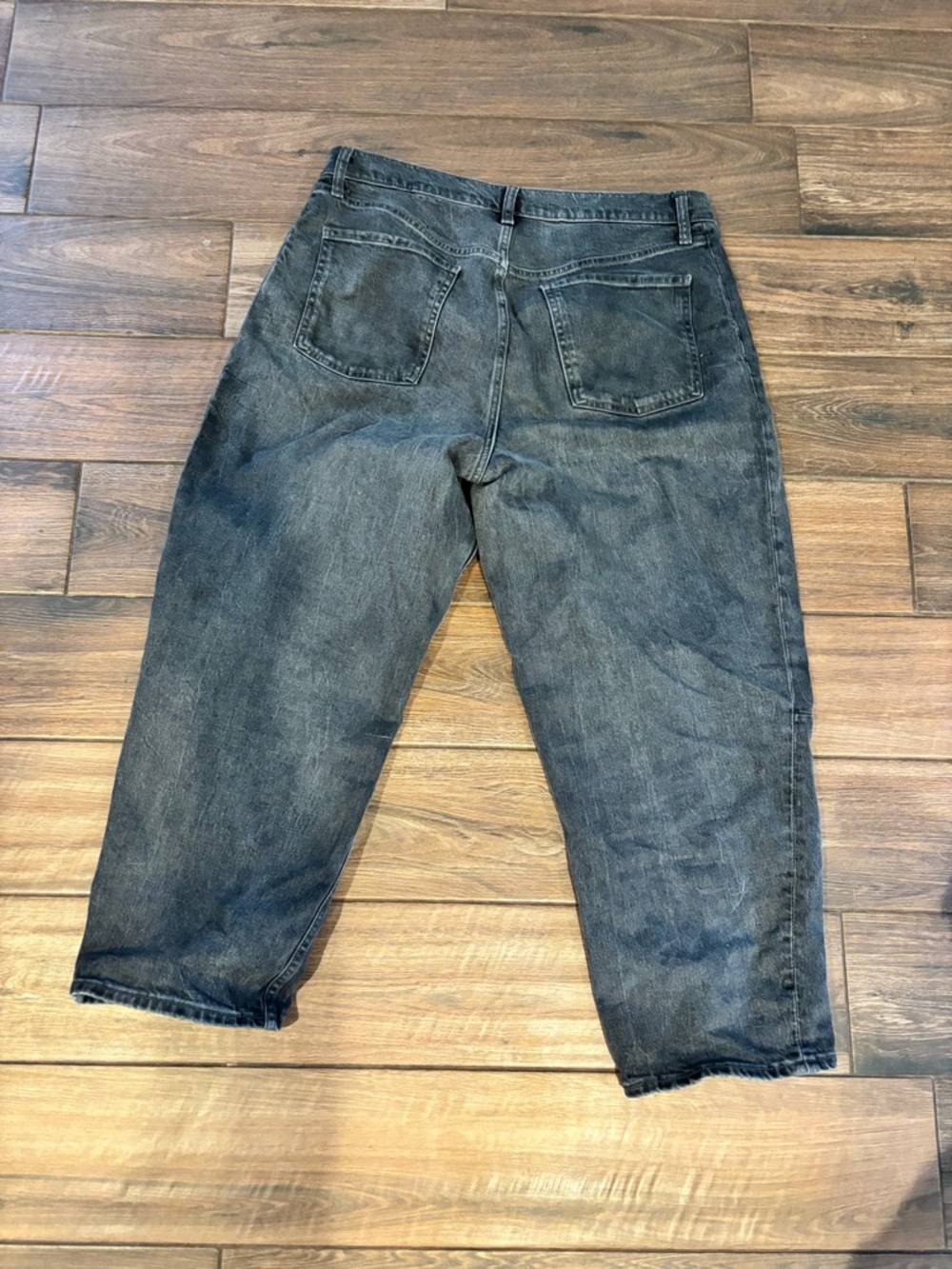 Old Navy Barrel Leg Jeans